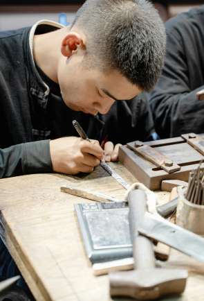 Micro-Credentials and Just-in-Time Learning: Flexible Approaches to Skill Development